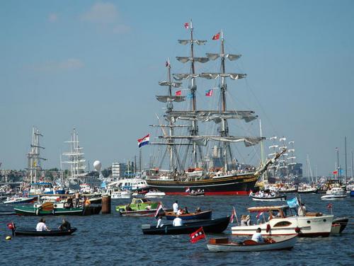 Sail Amsterdam, i velieri in competizione. Il Resoconto