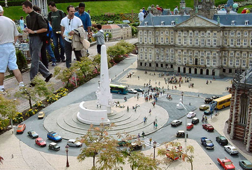 Madurodam, l'Olanda in miniatura, Piazza Dam di Amsterdam