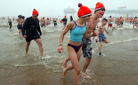 Bagnanti a Scheveningen, il 1° dell'anno