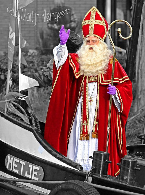 Auguri Di Buon Natale Olandese.Chi E Sinterklaas Blogolanda