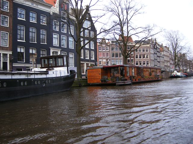 amsterdam houseboat